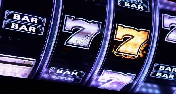 Close-up of live roulette ball landing in pocket at boyabet88